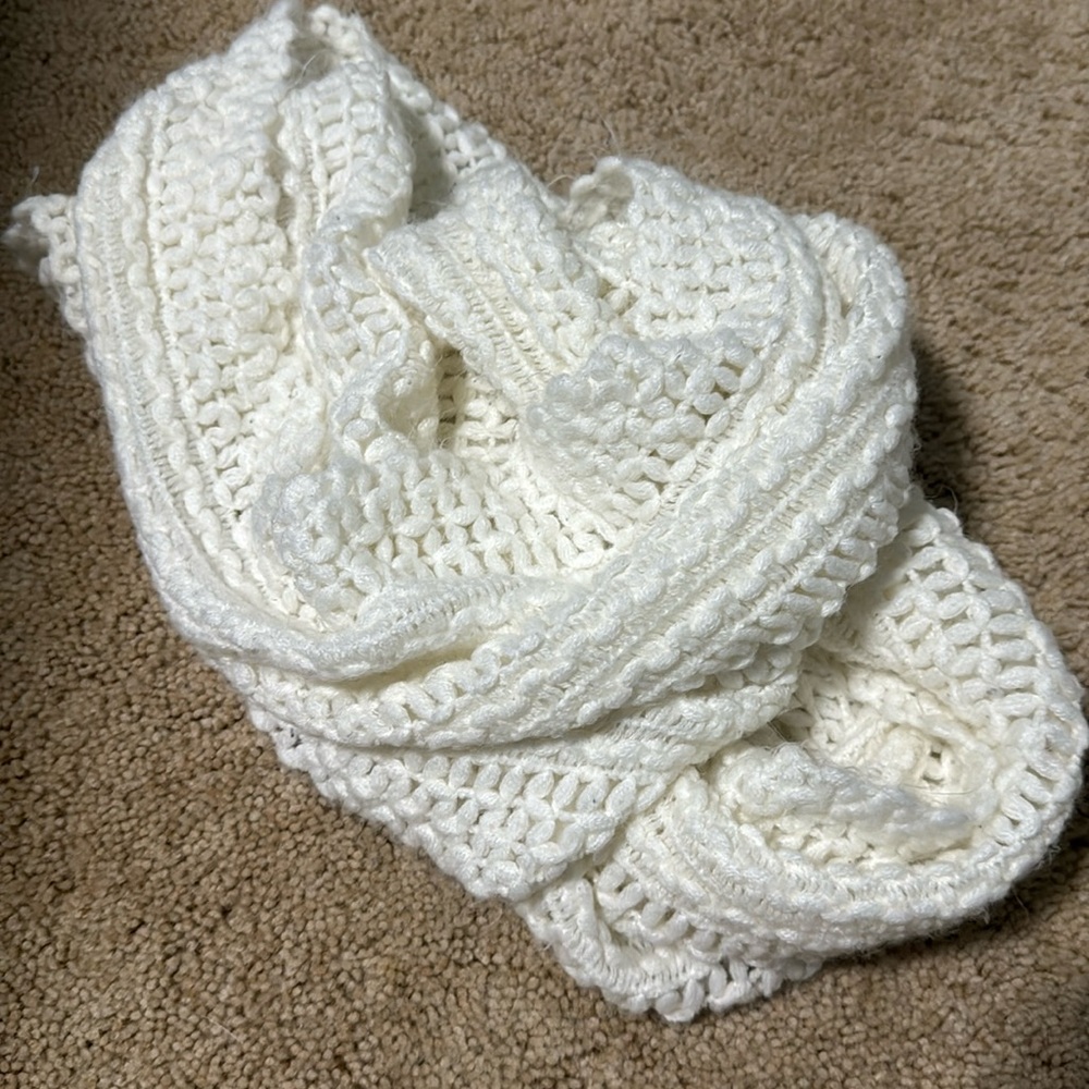 White crochet scarf